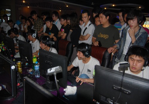 全明星LPL遭LCK暴捶，整活也不是这么个玩法