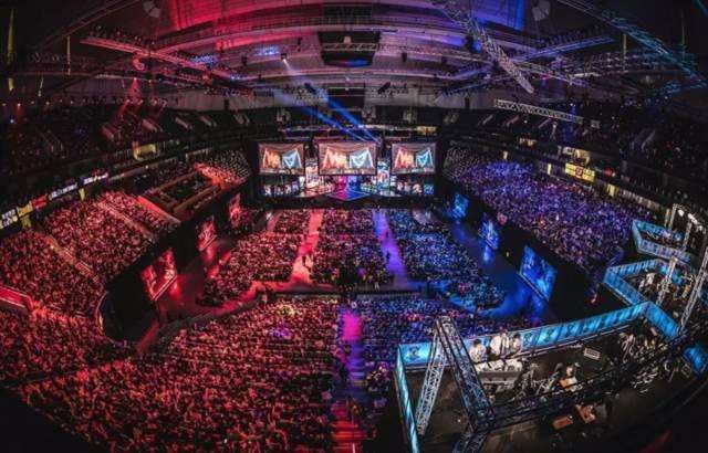 Xiaohu ：赛季初尝试了各种体系和阵容，现在摸索到了成果